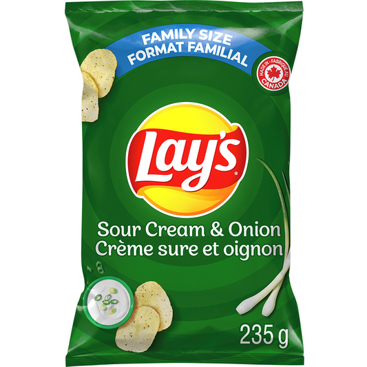 Sour Cream & Onion flavoured potato chips - Lay's